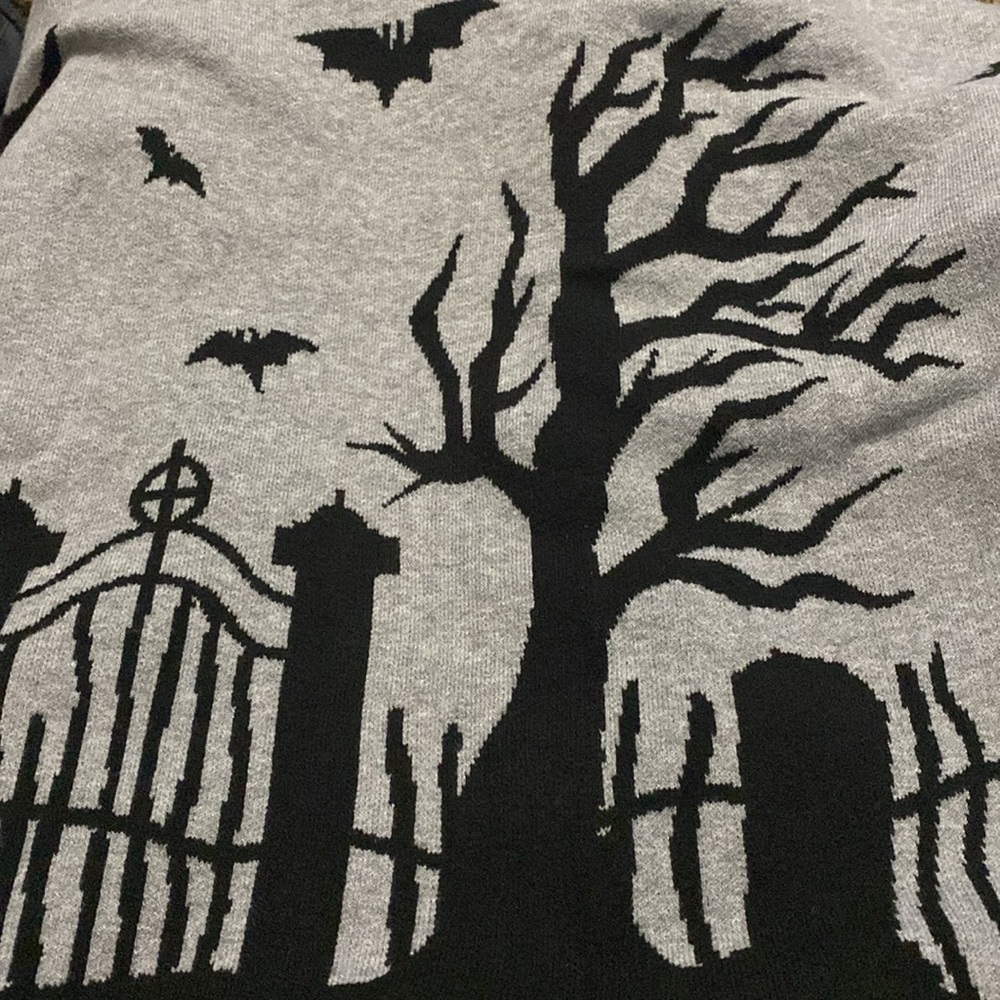 NWT TORRID Luxe Cozy Jacquard Boyfriend Cardigan 2X Cemetery Graveyard Halloween - Picture 7 of 7
